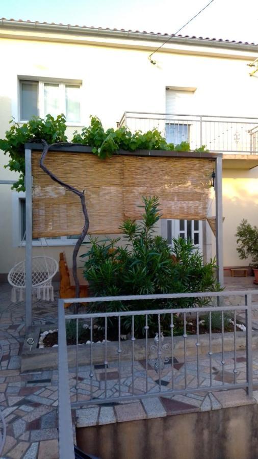 Holiday Home Domi Novi Vinodolski Exterior photo
