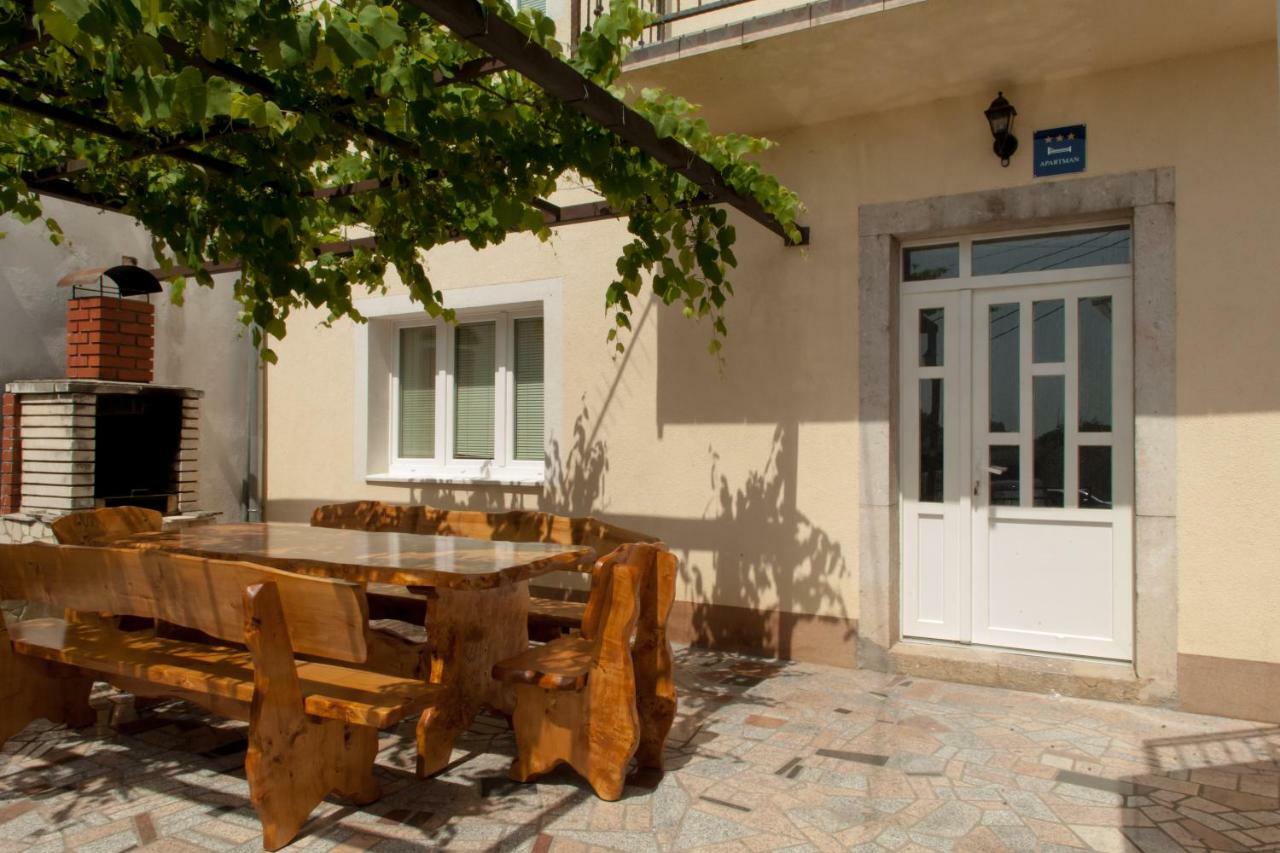 Holiday Home Domi Novi Vinodolski Exterior photo